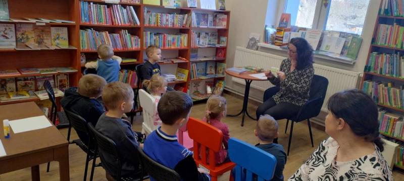 Zdjęcie: Wizyta dzieci ze Szkoły Filialnej w Dąbrownie!